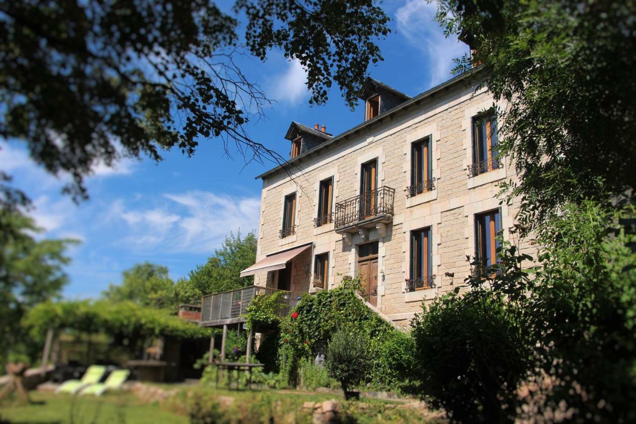 Bed and breakfast Aux Berges du Coubisou Extérieur photo